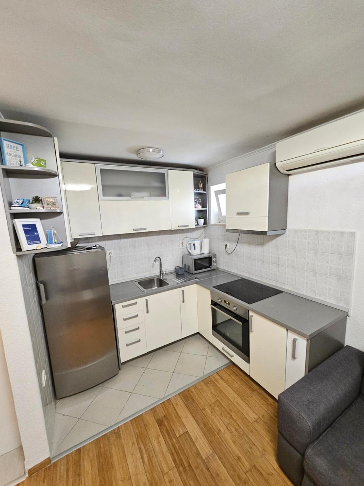Apartments Iva Makarska Bagian luar foto